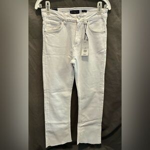 NWT Piombo Women’s 99% Cotton White Flare Jeans, Stretch Cotton; Size 6 US